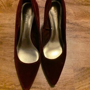 Burgundy suede 1" heels